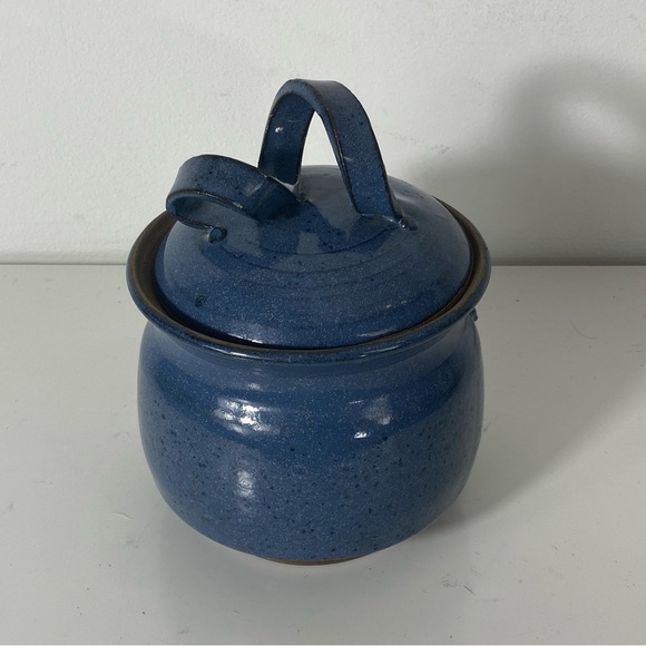 HANDMADE Wheel Thrown Pottery Jar with Lid Blue with White Design - Picture 6 of 13